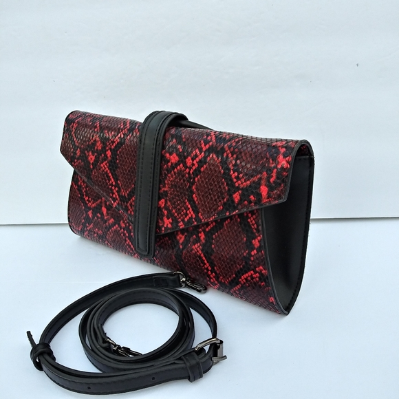 MSM RED PYTHON SNAKE CROSSBODY CLUTCH PURSE BAG - Picture 2 of 8